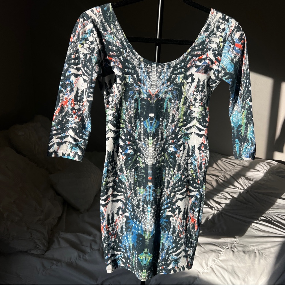 Motel Guitar Print Mid Sleeve Bodycon Dress
